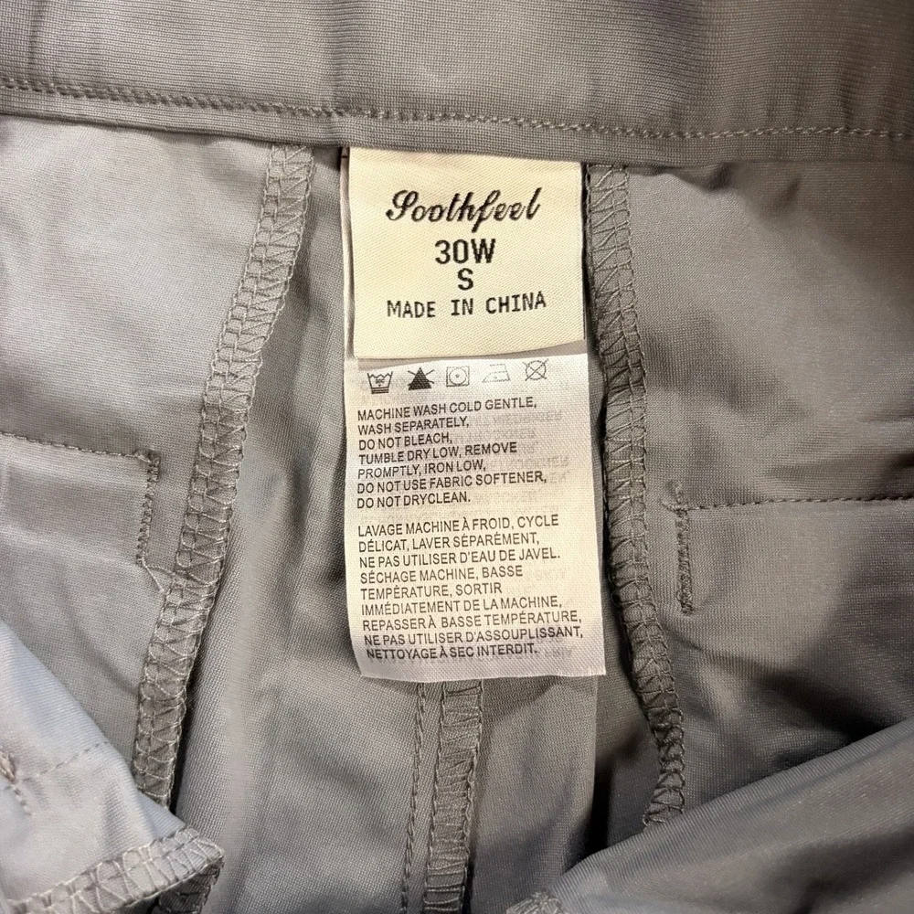 Soothfeel Mens Shorts 30W Gray Performance Golf Chino Flat Front NWT